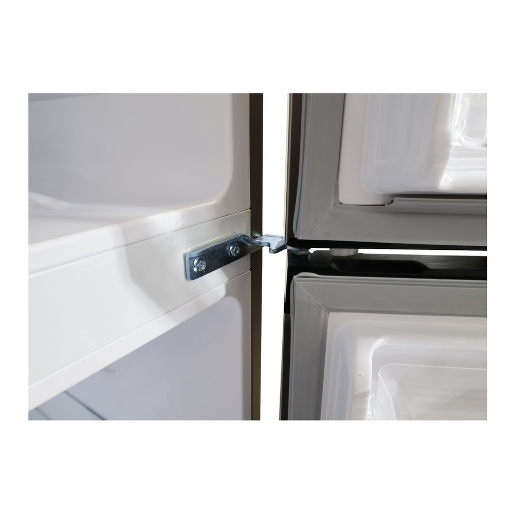 Verona VEFTF2817R 28 inch Top Freezer Refrigerator with 17.6 cu. ft. Total Capacity, Reversible Doors, Recessed Handle, Energy Star